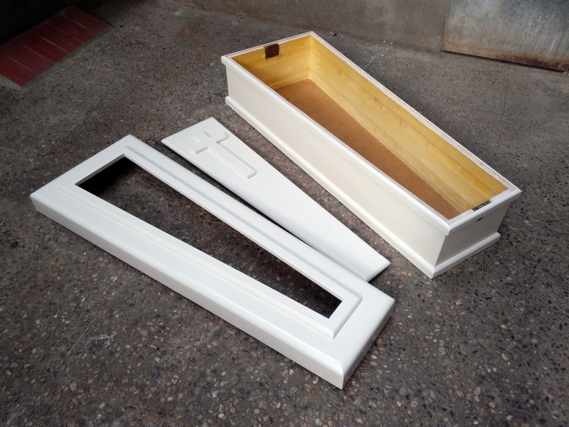 ataud madera lacada ni_o ext.37x147x35-52 int.26x140x30-49_5 _95eu_ 1u